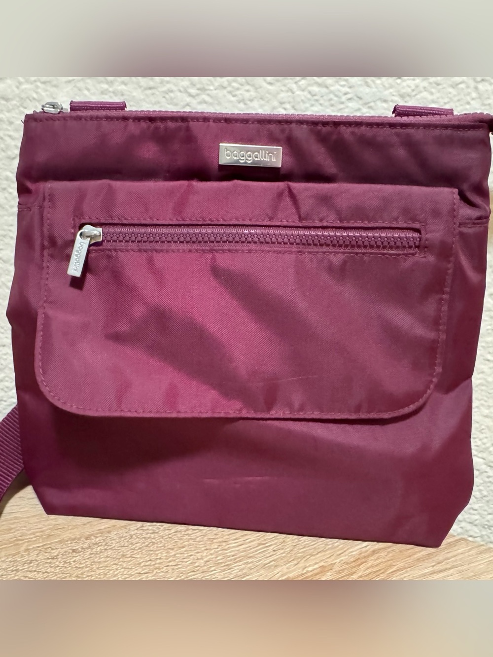 Baggallini Crossbody Bag in Deep Berry